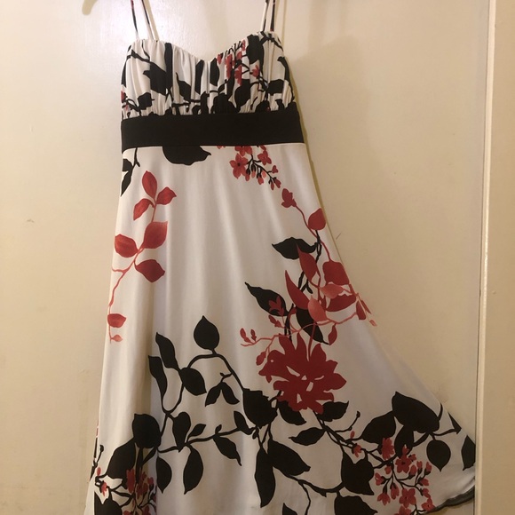 Flower basic dress - Picture 2 of 5
